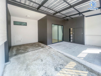 *****ทาวน์เฮ้าส์มือสอง ม.เดอะคอนเนค37 หลักสี่-ดอนเมือง เนื้อที่ 18.2 ตร.ว. ฟังก์ชัน 3 ห้องนอน 2 ห้องน้ำ 1 ที่จอดรถ บ้านสวย สภาพใหม่ บนทำเลโซนเมือง เชื่อมต่อถนนสรงประภา, ถนนแจ้งวัฒนะ ใกล้รถไฟฟ้าสายสีแดง "สถานีดอนเมือง"